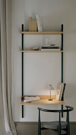 New Works Study Vegghylle - Flere varianter