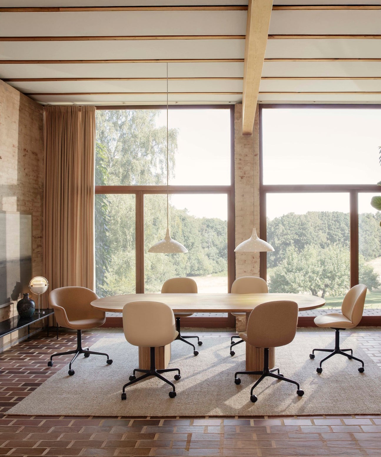 Bat Meeting Chair - Halvpolstret