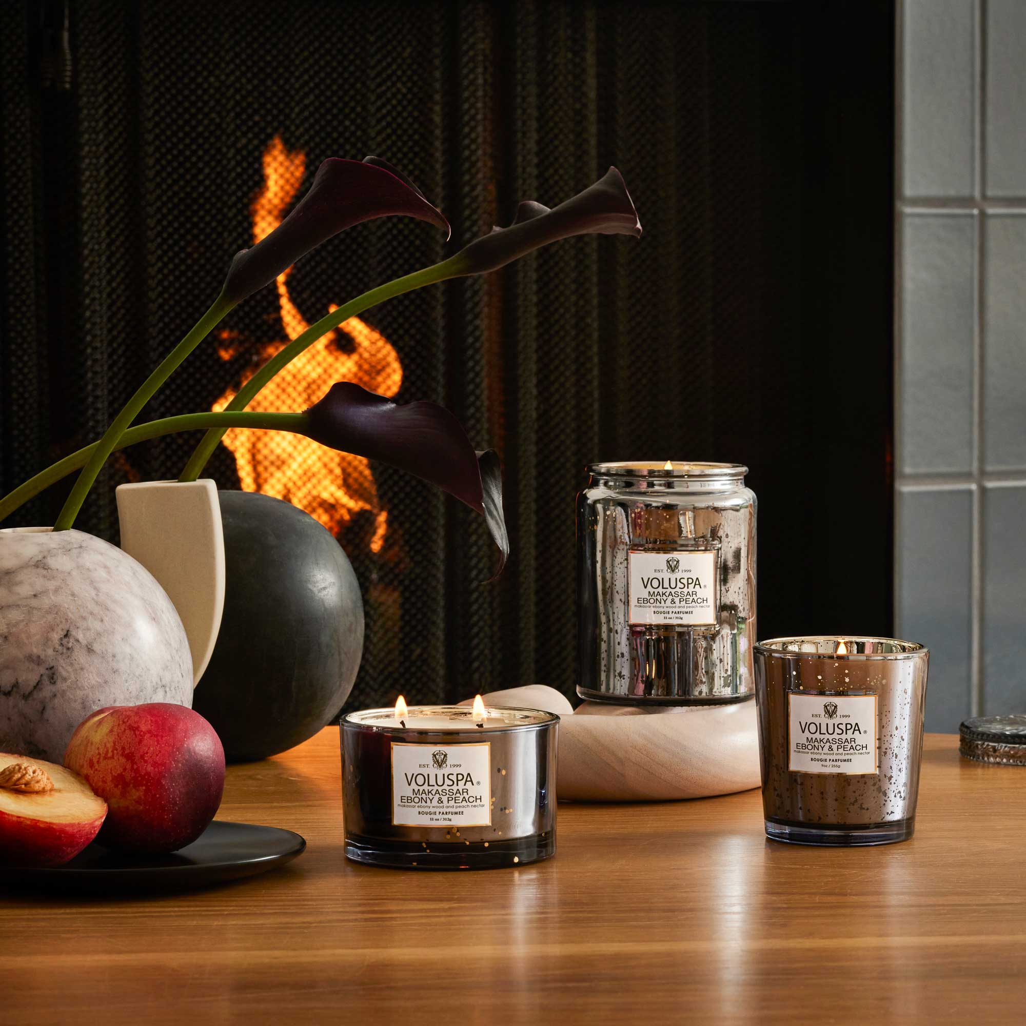 Makassar Ebony & Peach – Duftlys Large Jar – Voluspa