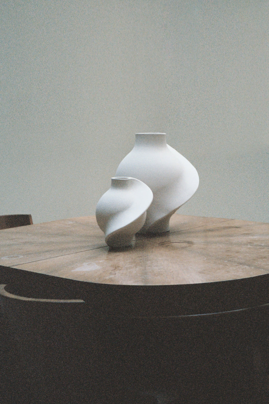 Pirout vase  #02 - Raw White
